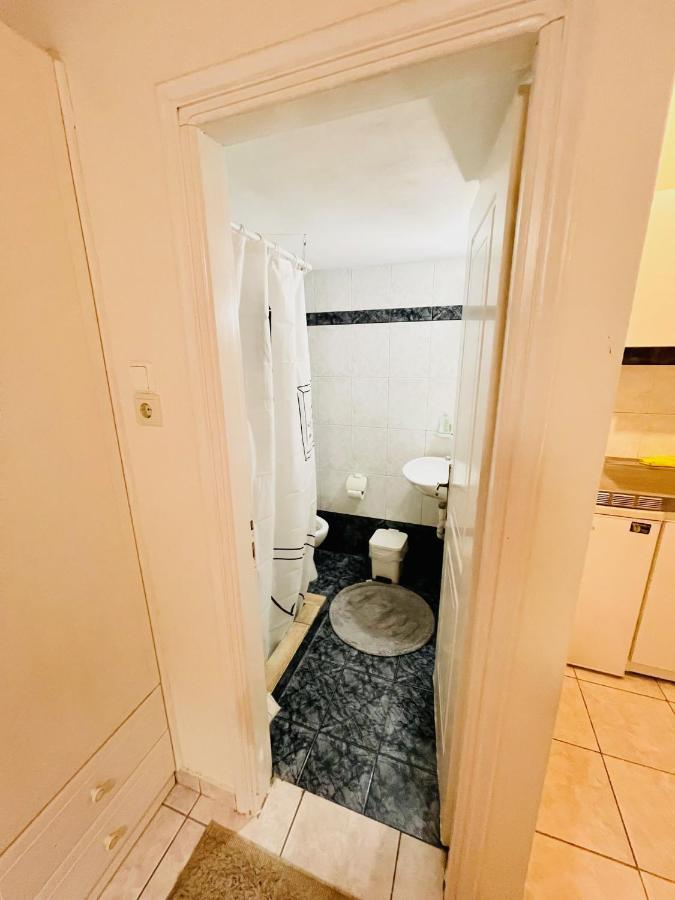 Teo'S 2 Persons Studio Deluxe B2 Patras Dış mekan fotoğraf